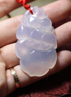 天然白玛瑙雕刻福禄吊坠男女款项链挂件饰品礼物送女友闺蜜吉祥物