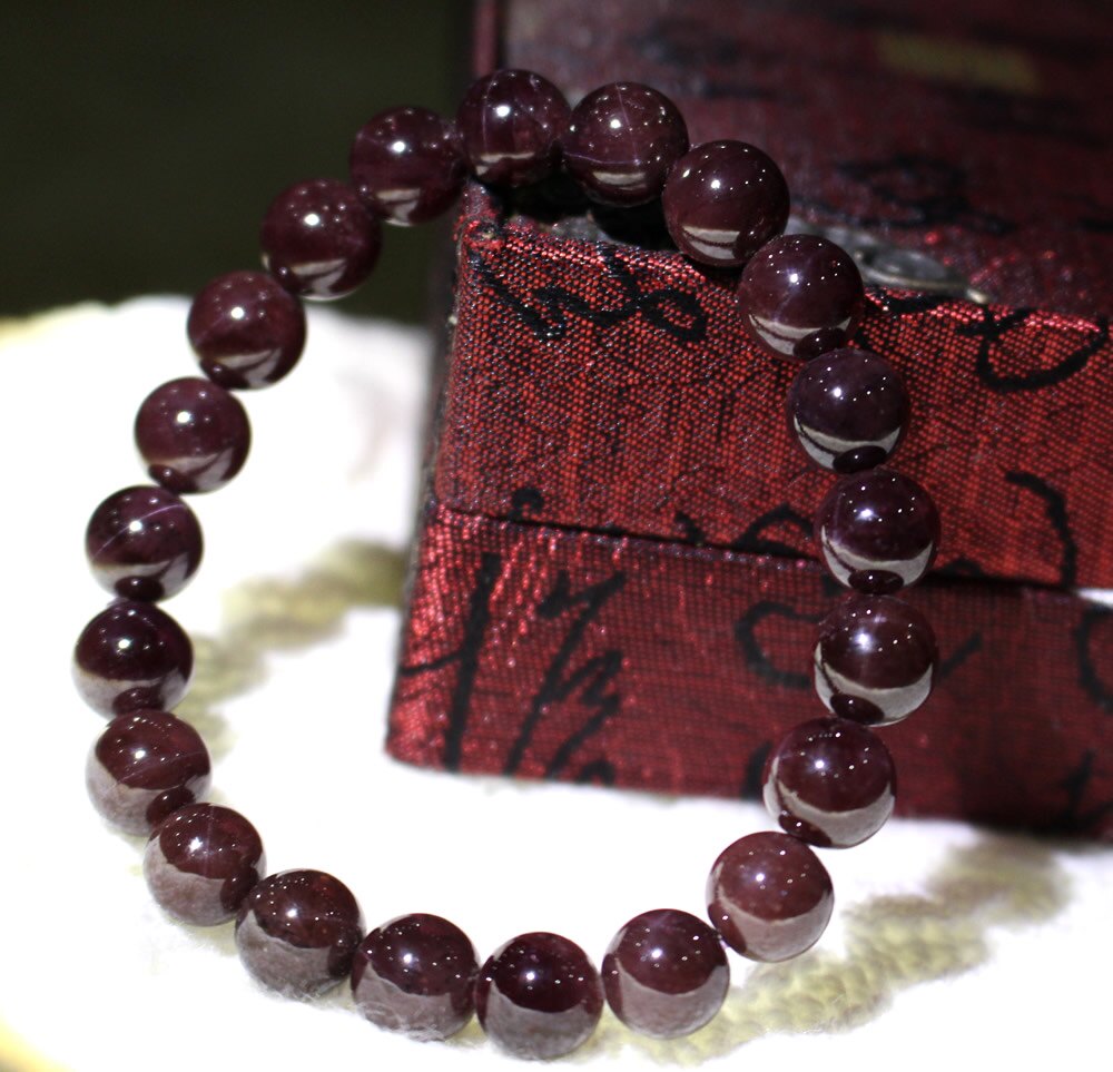 天然石榴石手链9mm带十字星光