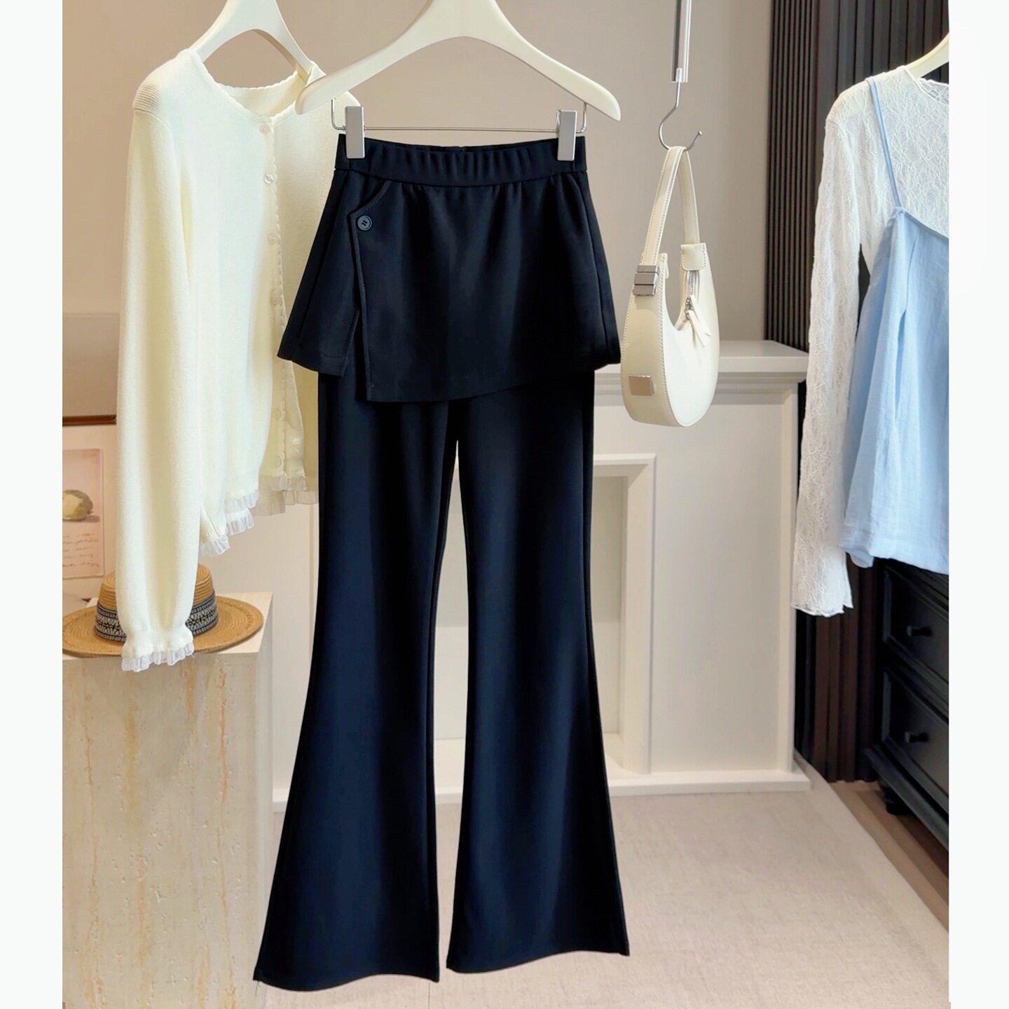 假两件黑色屁帘西装微喇裤女春季新款高腰显瘦修身休闲弹力喇叭裤