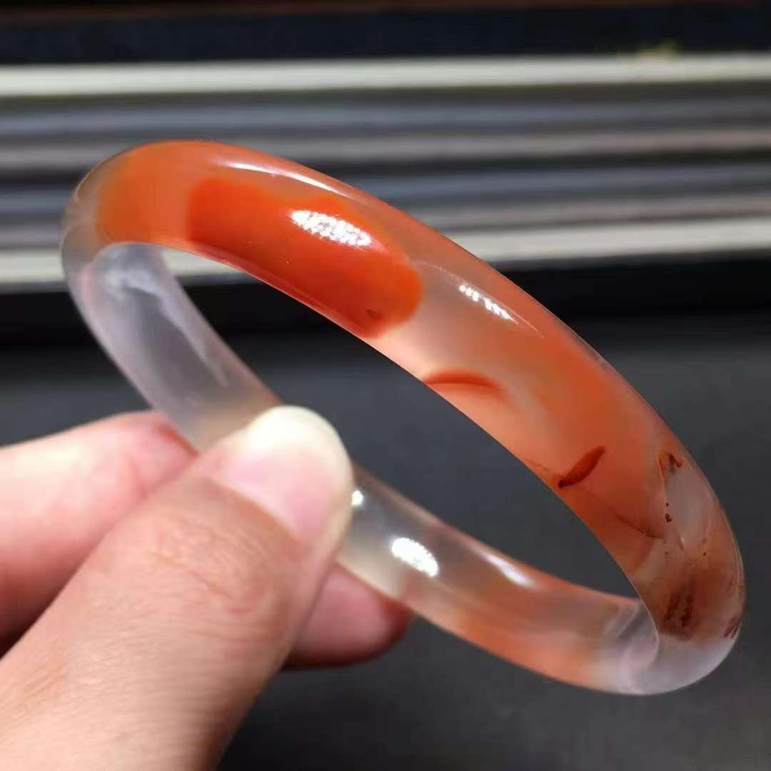 天然南红玛瑙冰飘手镯