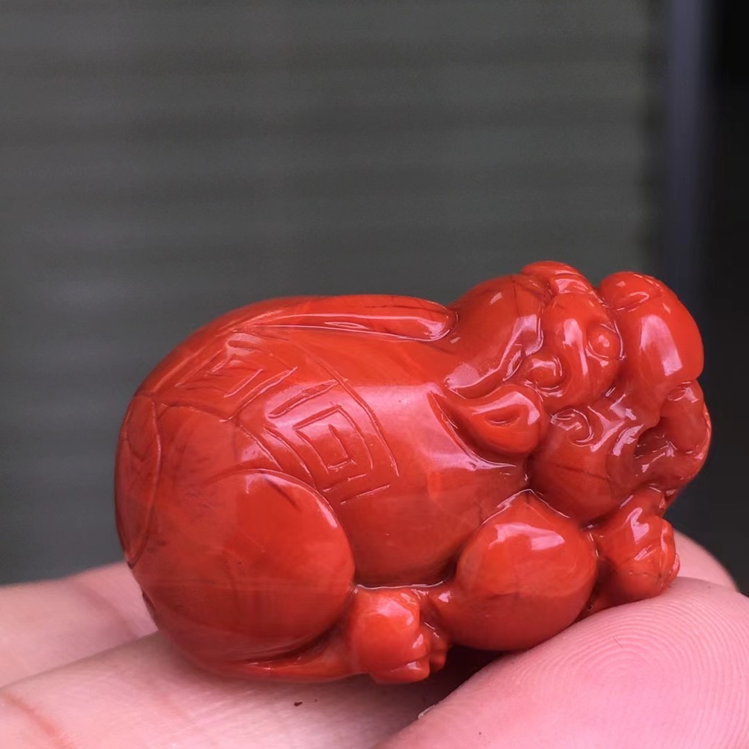 天然南红玛瑙手把件貔貅寓意保平安满色柿子红保山料杨柳重