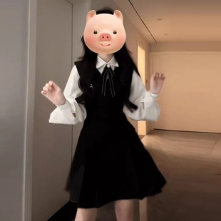 2026早春新款学院风减龄黑色背心连衣裙子女装内搭长袖衬衫两件套