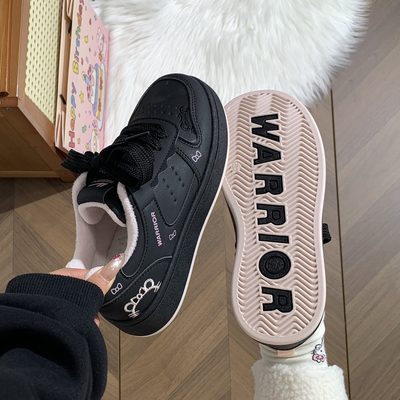 回力黑色加绒板鞋女款2025新款秋冬百搭厚底运动休闲二棉鞋小黑鞋