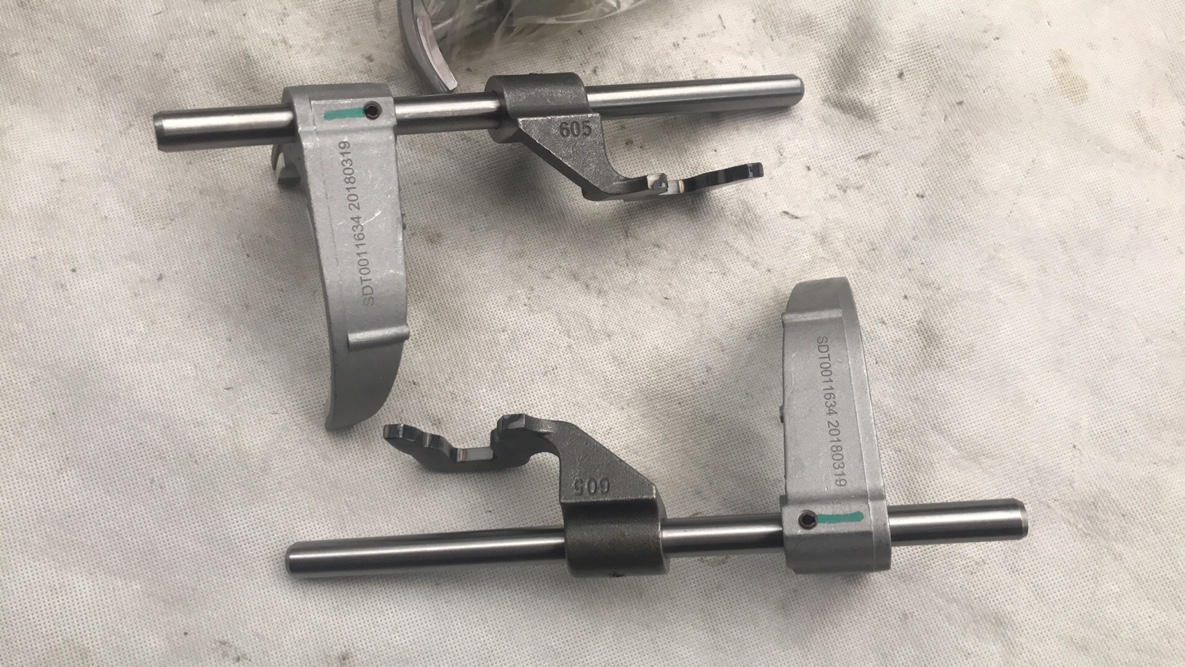 拨叉轴拨叉宝骏310w 510 730 五六档拨叉1.5手动六档变速箱同步器