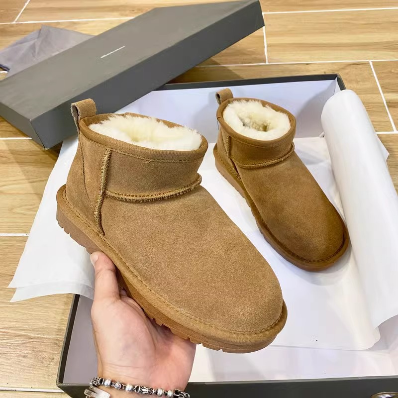 厚底雪地靴女皮毛一体2024新款周冬雨同款短筒冬季加绒加厚棉鞋子
