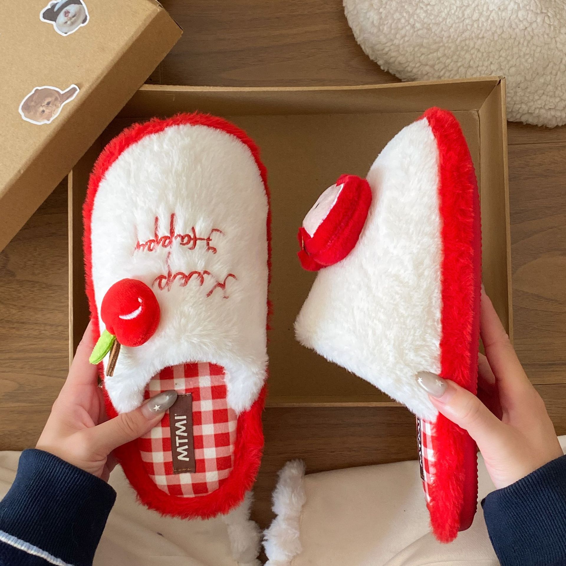 苹果毛毛拖鞋女秋冬季情侣防滑室内家居毛绒地板棉拖鞋男冬批发