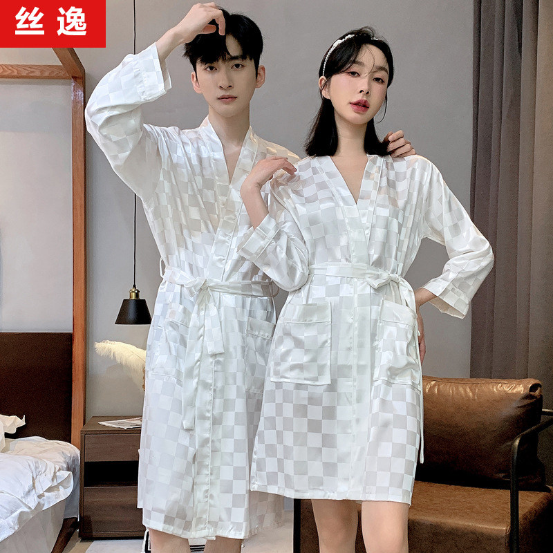 经典棋盘格男女情侣爽滑冰丝睡袍黑长袖白色浴袍短款仿真丝睡衣薄