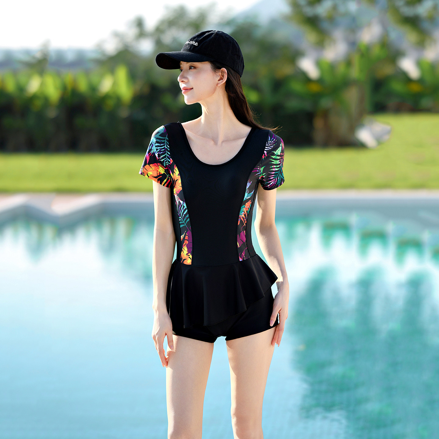 泡温泉泳衣女款2025新款绝美高级感大码胖mm连体成人微胖女孩遮肉