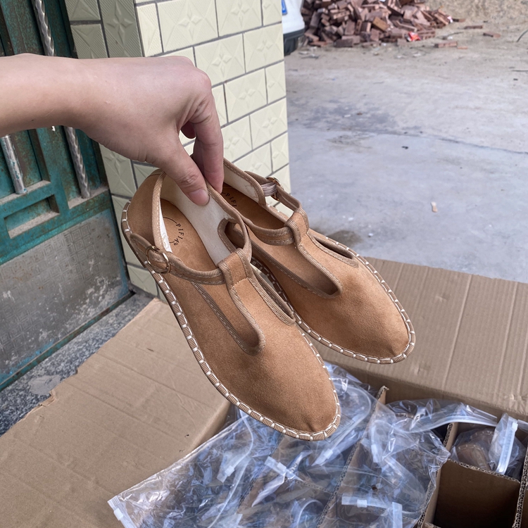 外贸原单大码复古大码浅口单鞋圆头绒面柔软不累脚一字扣玛丽珍鞋