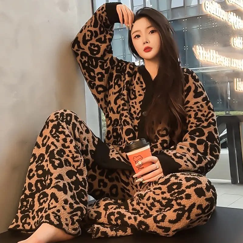 软绵绵加厚半边绒睡衣女套装