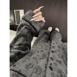 凯蒂猫睡衣女秋冬季法兰绒2026轻奢新款卡通加厚珊瑚绒家居服套装