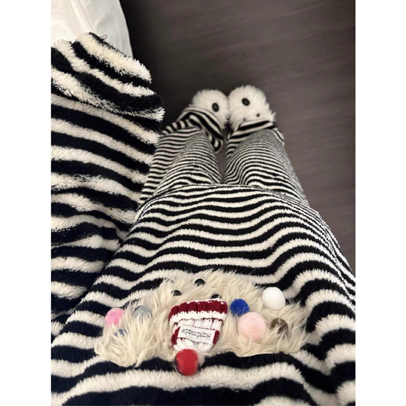 可爱小狗睡衣女秋冬季加厚套装
