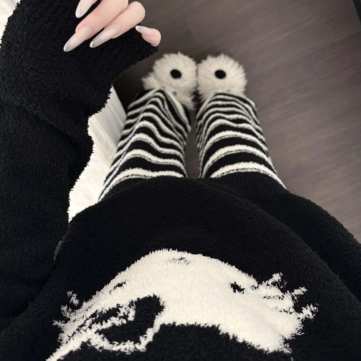 黑色kitty 半边绒睡衣女2025秋冬新款套装软绵绵珊瑚绒加厚家居服