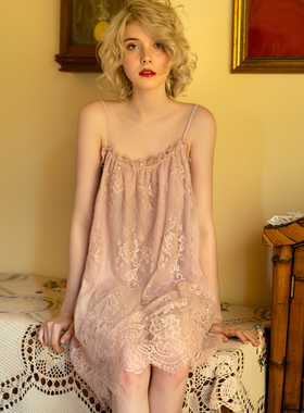 法式浪漫睡裙女夏季性感冰蕾丝网纱200斤大码薄款吊带连衣裙睡衣