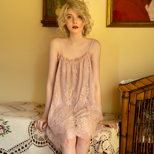 法式浪漫睡裙女夏季性感冰蕾丝网纱200斤大码薄款吊带连衣裙睡衣