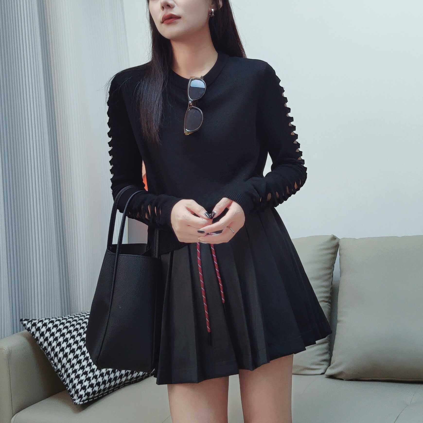 2024新款早秋韩版圆领时尚镂空袖子上衣女士百搭显瘦针织打底衫潮