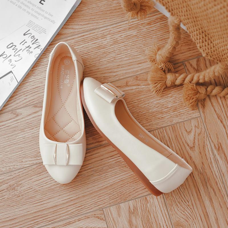 Doudou shoes womens summer 2020 new fashion versatile flat bottom shallow mouth leather work single shoes womens boat shoes