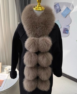 真毛狐狸毛围脖女冬季走秀新款时尚高级感皮草毛领毛毛围巾毛球款