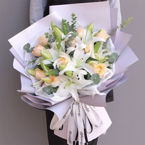 6朵百合花束价格 6朵百合花束图片 星期三