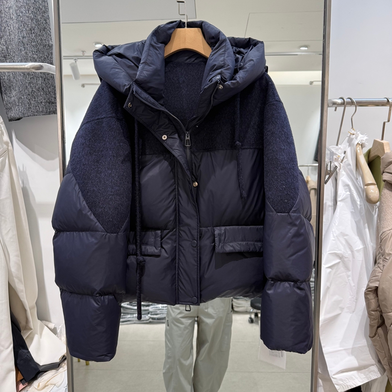 2025年冬装新款时尚休闲羽绒服