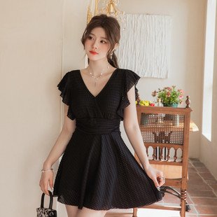 仙气游泳衣女2026新款 连体平角保守显瘦遮肚温泉性感isn女孩泳装