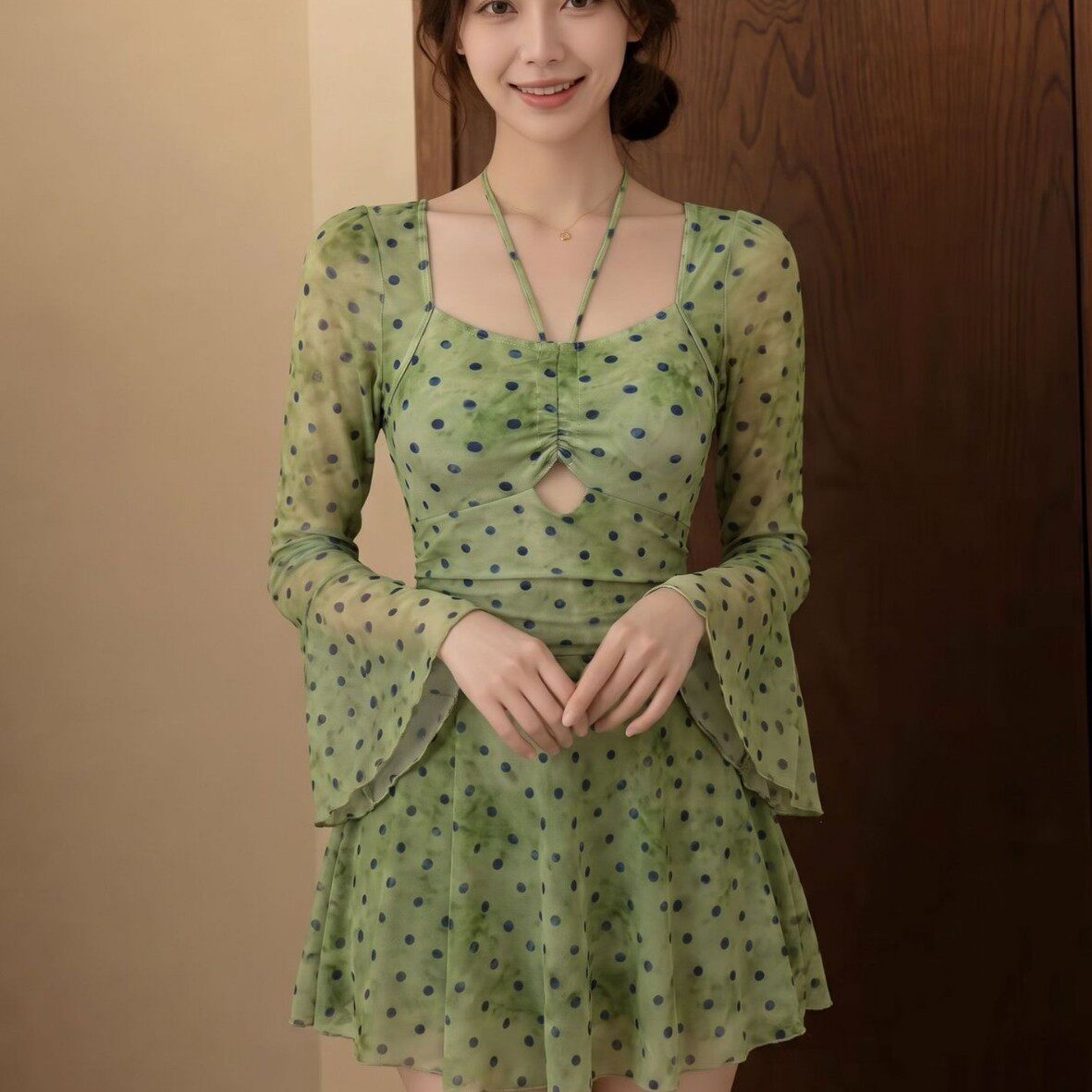 泳衣女高级感2026新款浪漫波点连体裙式长袖收腰显瘦保守遮肚泳装