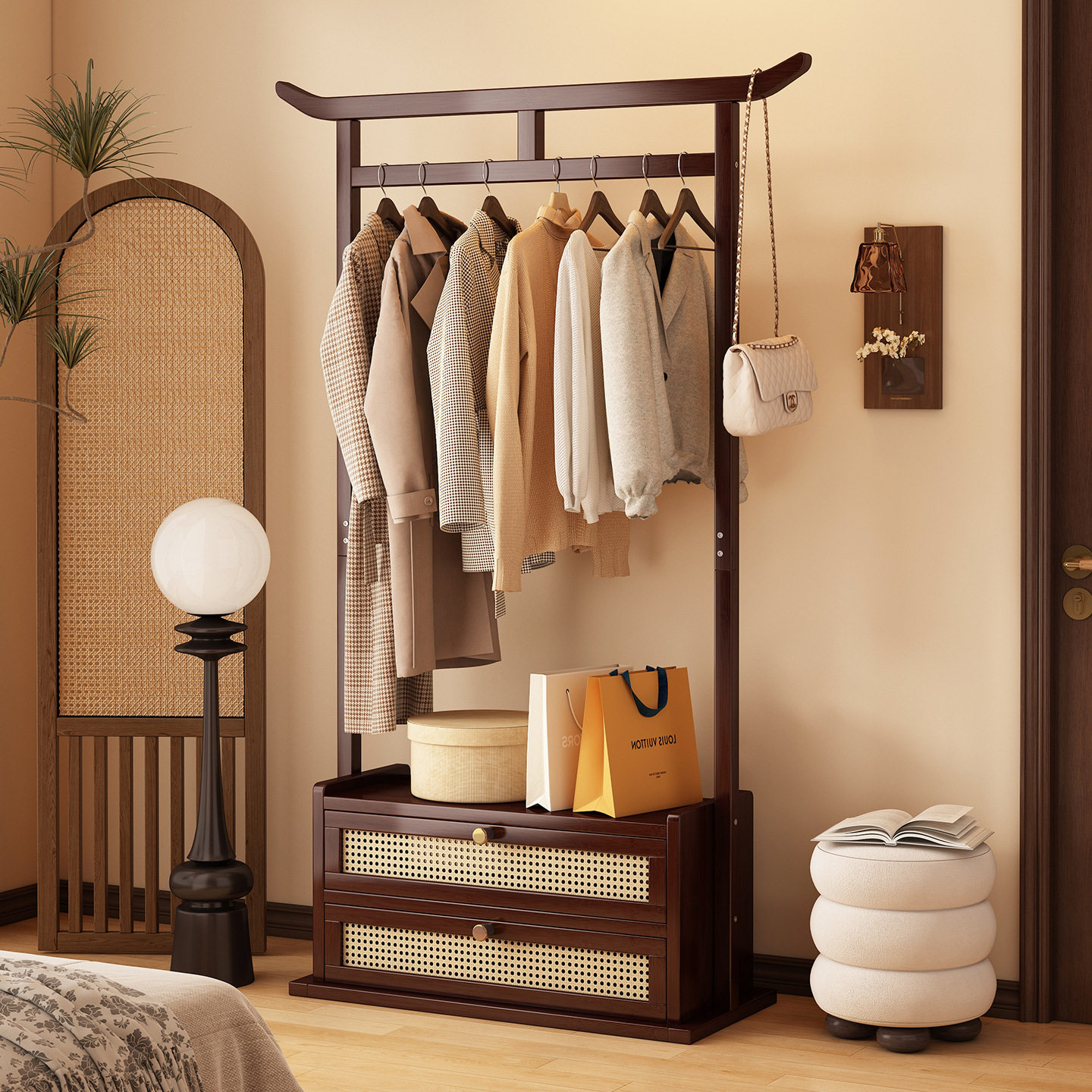 衣架落地立式家用卧室整理收纳挂衣服的架子多功能房间置物衣帽架