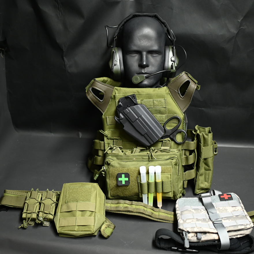 无贼大全套三角洲蜂医漫展CS战术背心道具下场战术腰封游戏服装