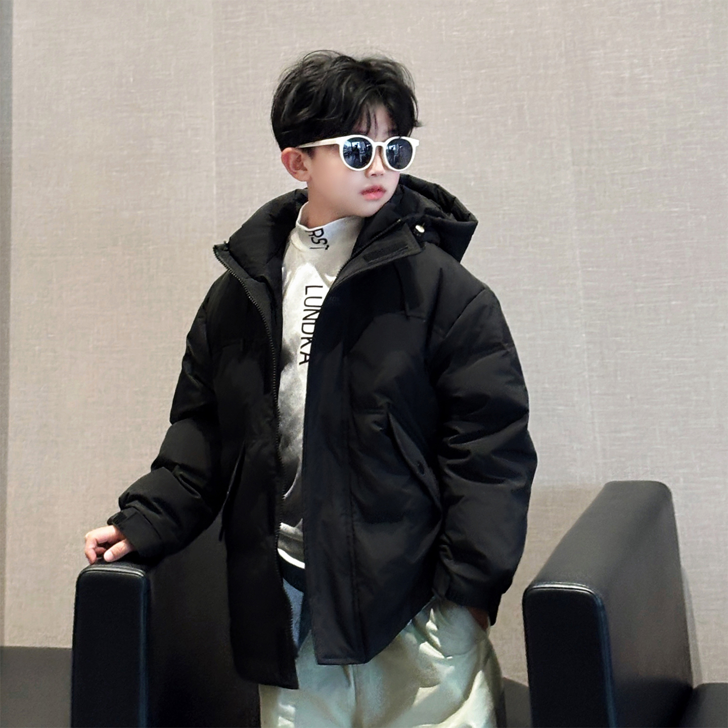 男童羽绒服冬款连帽加厚保暖外套