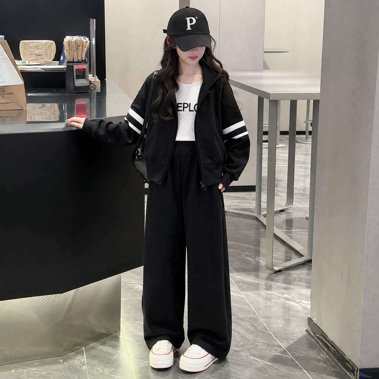 韩国女童秋装运动套装2026新款儿童连帽外套中大童阔腿裤两件套潮