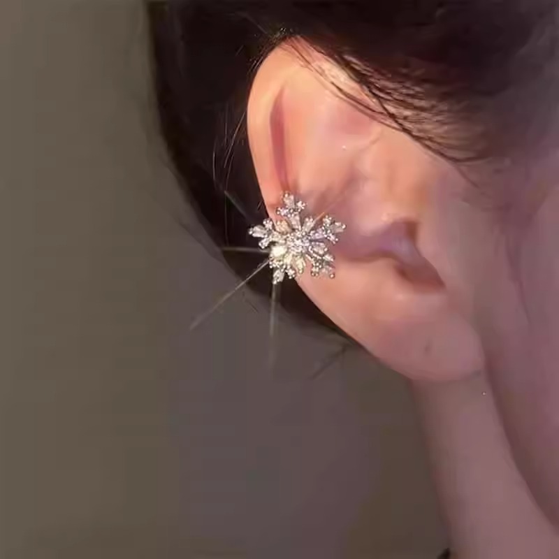 925银耳环爆闪耳骨夹耳夹无耳洞女新款秋冬季雪花耳钉小众设计感