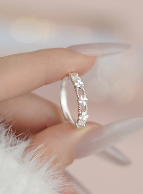 幸运四叶草戒指女小众设计精致银色清冷风开口可调高级感五花手饰