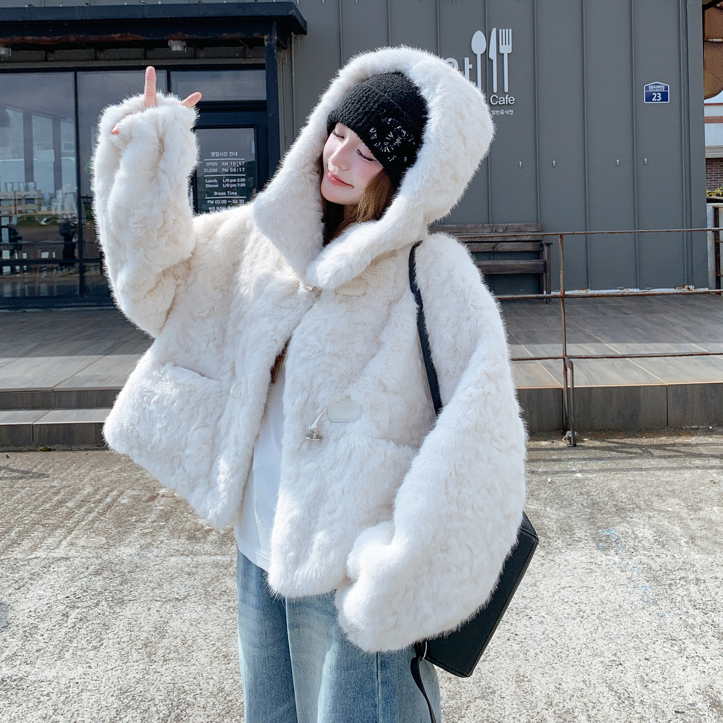 大货已出-超厚实月光白仿皮草连帽外套306-AW123-p205-k298，女装皮草，浙宝306