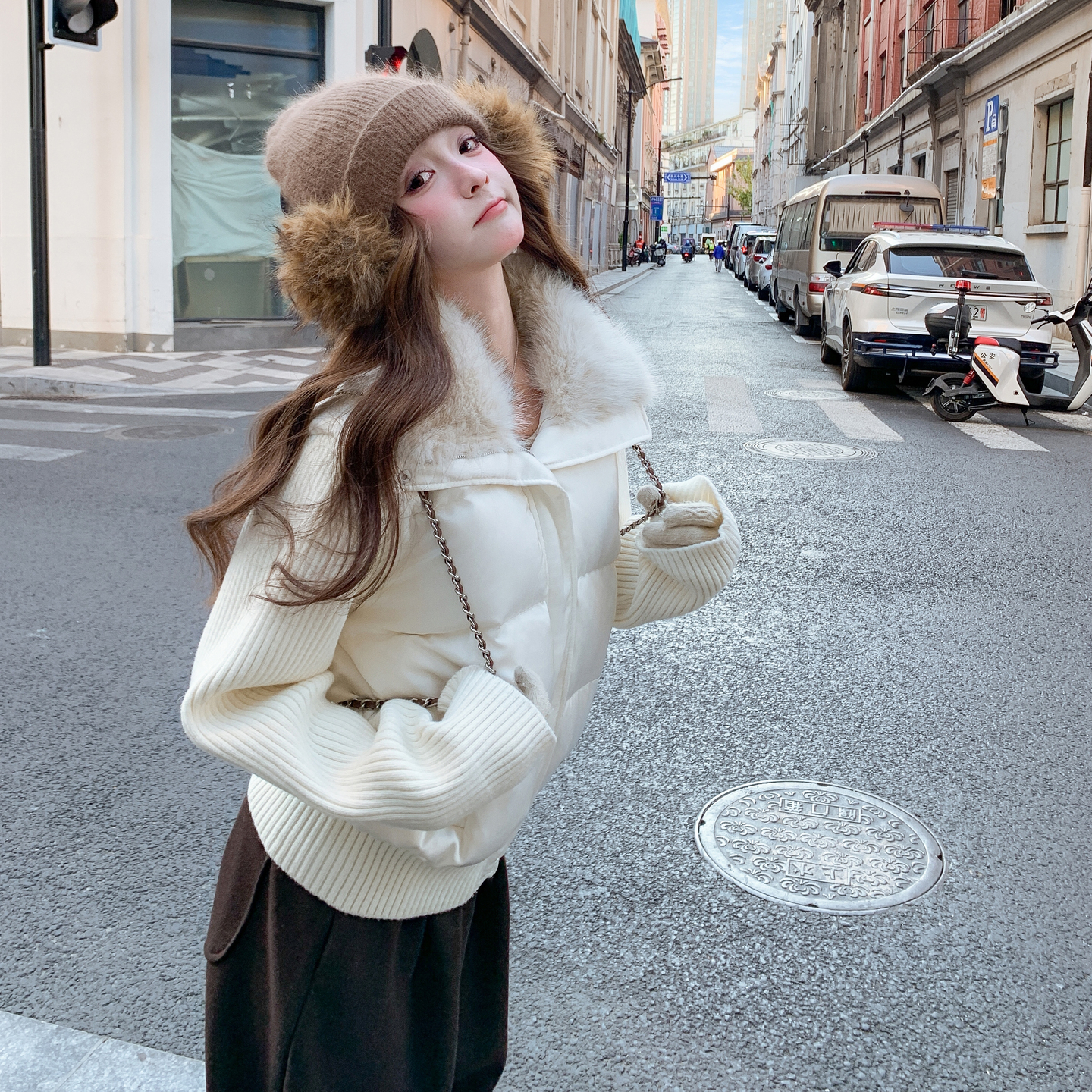 现货-大毛领缎面珠光面料拼接羽绒服306-AW187-p285-k418，女装羽绒服，浙宝306