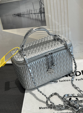 Clean Knock红色包包女高级感褶皱盒子包迷你手机包斜挎包女包