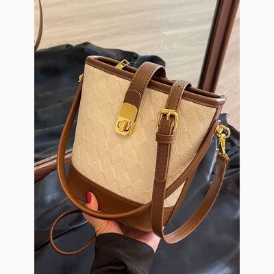 Clean Knоck女包小包包女2025新款时尚百搭单肩斜挎包手提水桶包