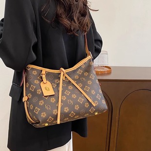 Clean Knоck托特包斜挎包2026新款水桶包复古老花大包单肩斜挎包