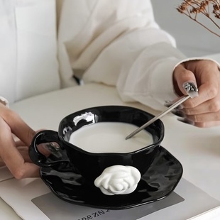 高颜值浮雕山茶花扭纹咖啡杯碟女生精致下午茶杯碟套装 陶瓷杯礼物