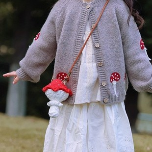 毛线蘑菇挂件可爱儿童针织萌包包手工钩织女童森系小众斜挎小配饰