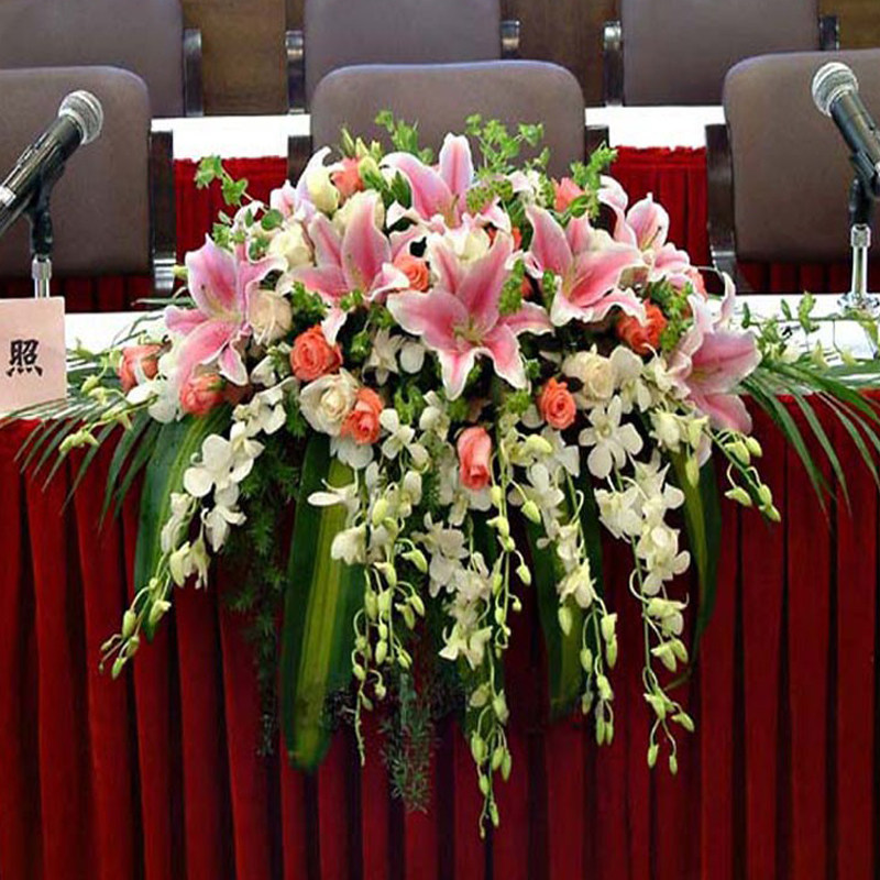 签到台花圆桌花会议商务胸花用花主持下垂演讲台花郑州实体鲜花店