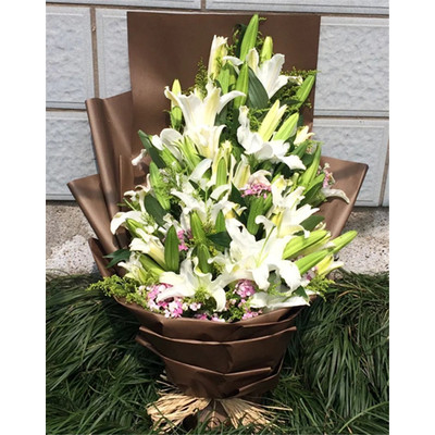 百合花束贵阳鲜花速递同城母亲节生日西安太原重庆成都福州哈尔滨