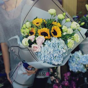 福州花店送花同城鲜花速递厦门玫瑰花束绣球宁德南平莆田三明送花