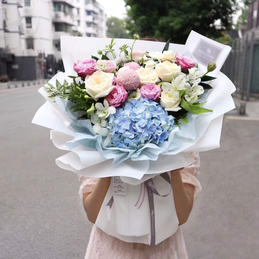 嘉兴市花束全国速递南湖区红玫瑰
