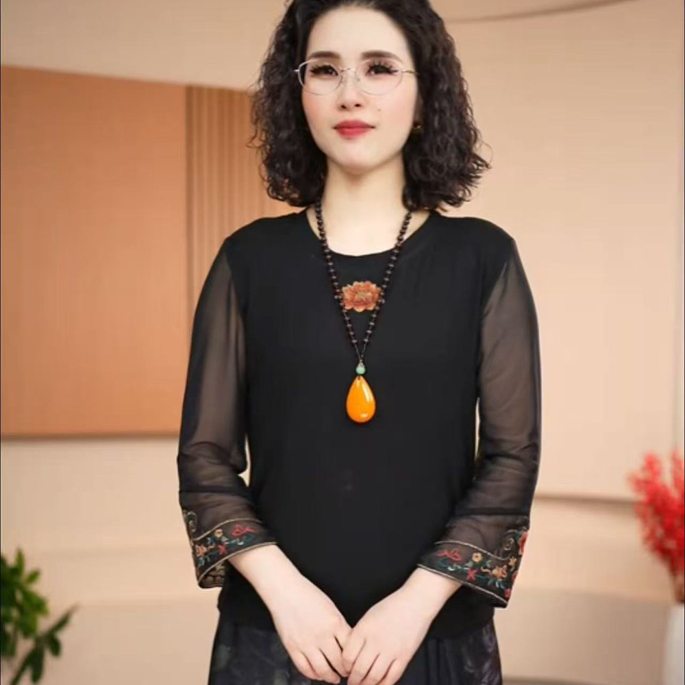 春季新款民族风刺绣圆领长袖女士百搭打底T恤衫国风上新中式小衫