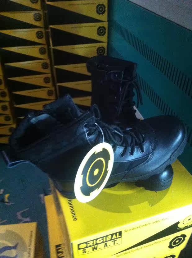Boots militaires SWAT en cuir - dérapage - Ref 1397369 Image 4