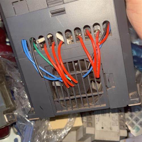现货原装康沃变频器4KWCDE300-4T4R0G/5R5P4k询价议价