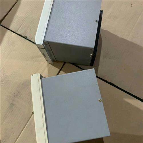 全新库存MiCOM控制器P220。C00M11100。两台打包处理价全新议价