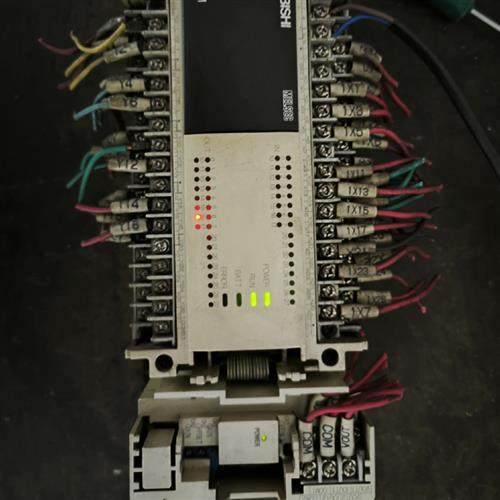 全新库存刚刚拆机一套FX3U-48MT/ES-A+FX2N-2D全新议价