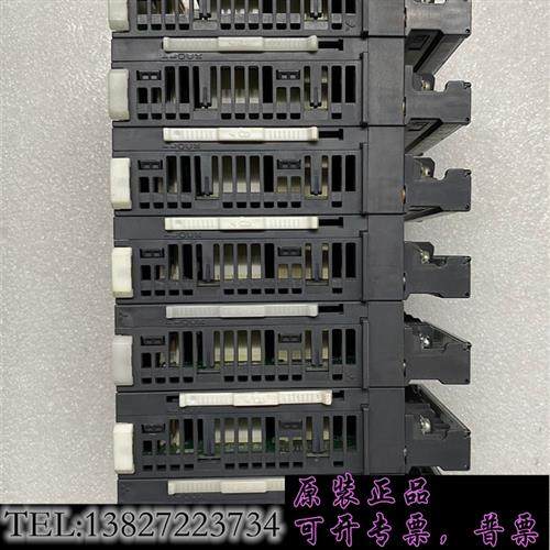 库存L系列可编程控制器,型号LY10R2-CM,实物图拍摄,需询价
