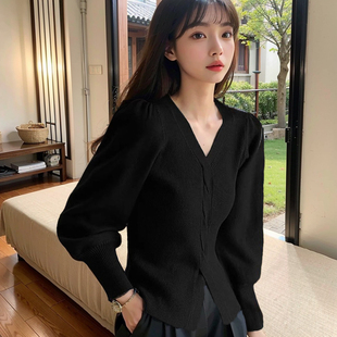 黑色v领长袖针织衫毛衣秋冬季新款内搭外穿泡泡袖打底衫短款上衣